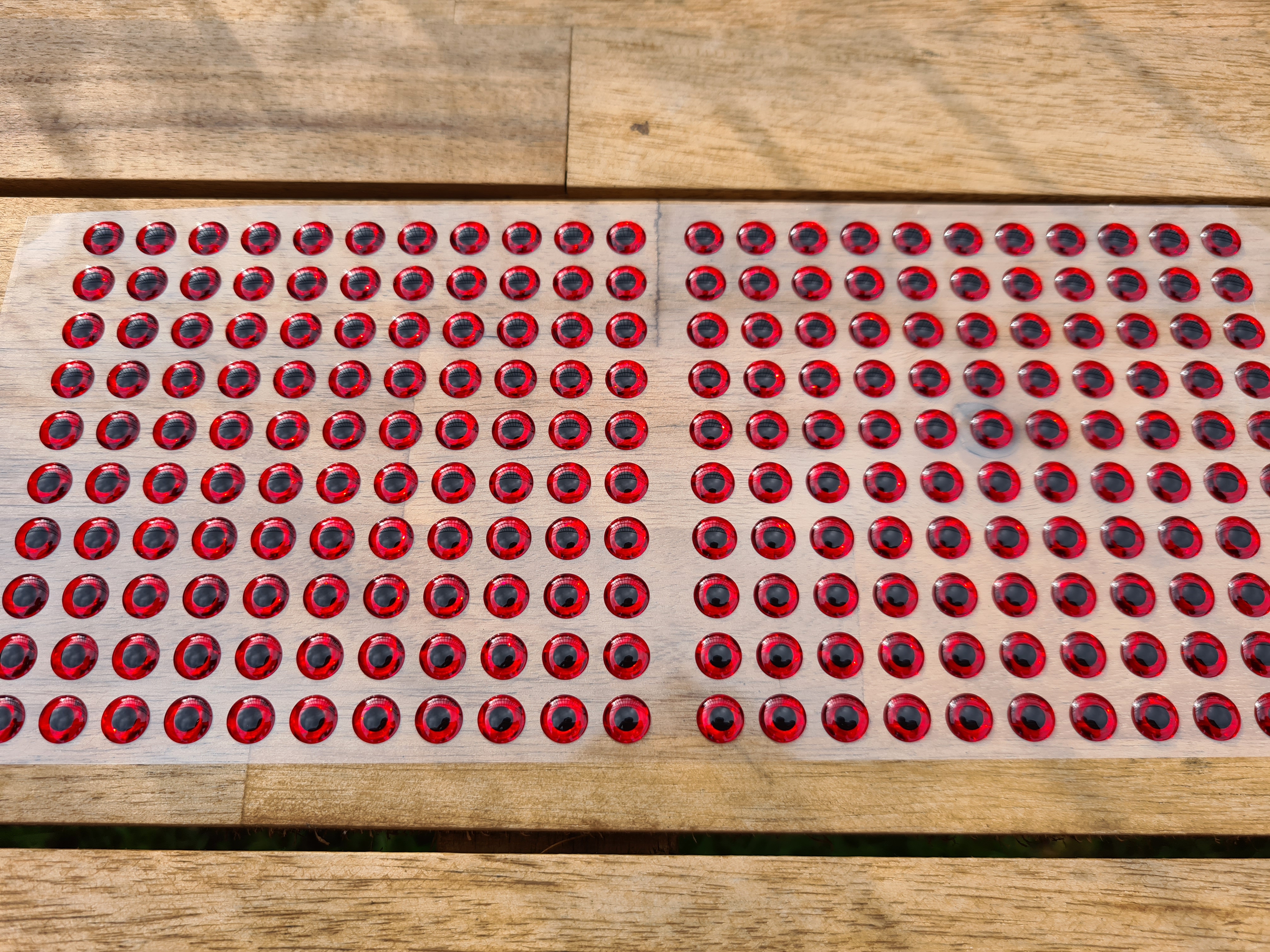 8mm-Prism-Red MIKATECH Epoxy 3D Augen 8mm Prism Red 220er Karte