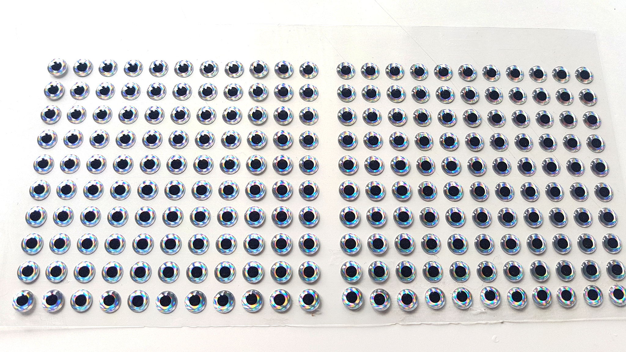 Prism-Chrome-9mm-220-auf-Karte MIKATECH Epoxy 3D Augen 8mm Prism Chrome 220er Karte