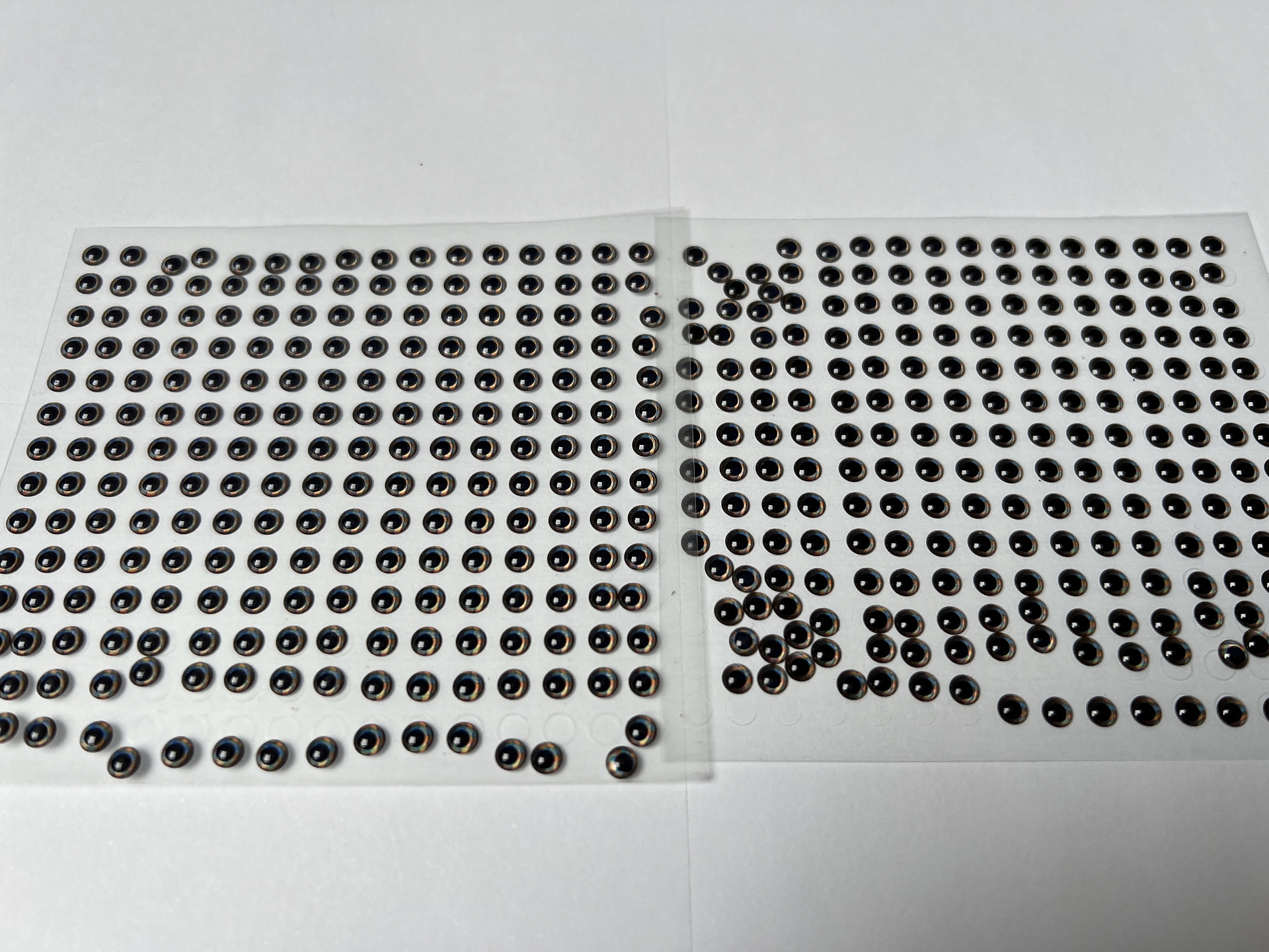 MIKATECH Epoxy 3D Augen 4mm Natural Silver 448er Karte MIKATECH Epoxy 3D Augen 4mm Natural Silver 448er Karte