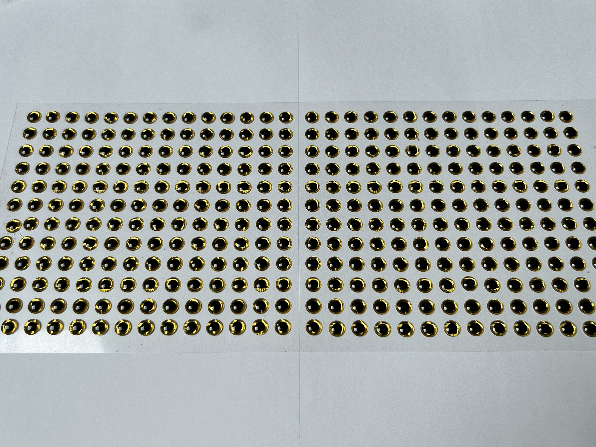 MIKATECH Epoxy 3D Augen 6mm Prism Gold 336er Karte MIKATECH Epoxy 3D Augen 6mm Prism Gold 336er Karte