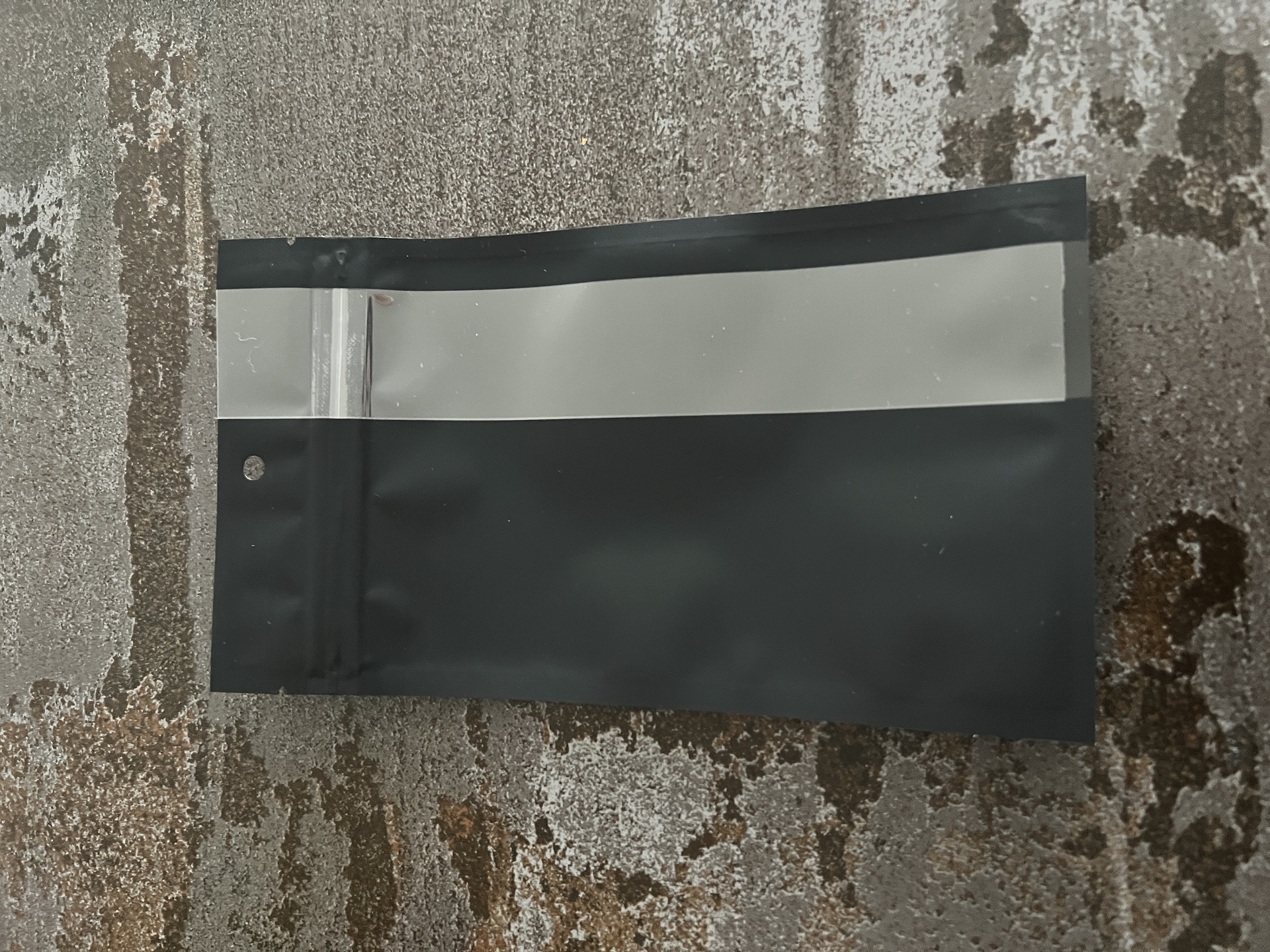 MIKATECH Druckverschlussbeutel Schwarz Matt 10x17cm 100 Stück mit Sichtfenster MIKATECH Druckverschlussbeutel Schwarz Matt 10x17cm 100 Stück mit Sichtfenster
